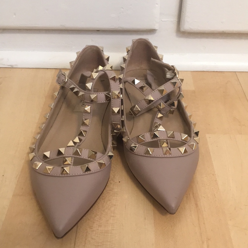 Valentino Rockstud Blush Flats
